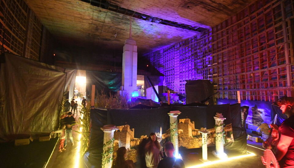 Fill Mohawk North Adams volunteers transform Mohawk Theater into annual Haunted House
