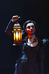 Hartford Stage’s ‘Dracula’ makes fear the star